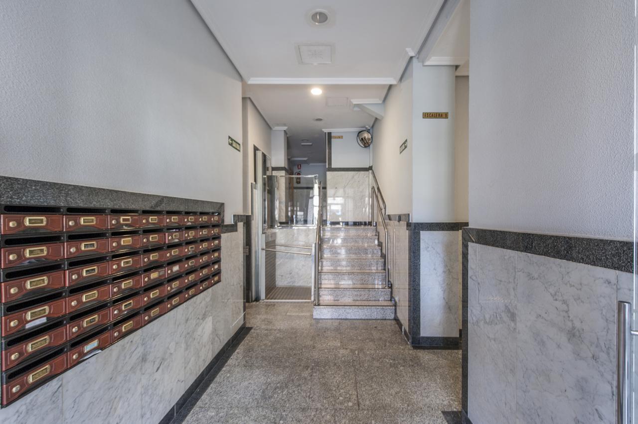 Apartamento Plaza De Castilla Ii *